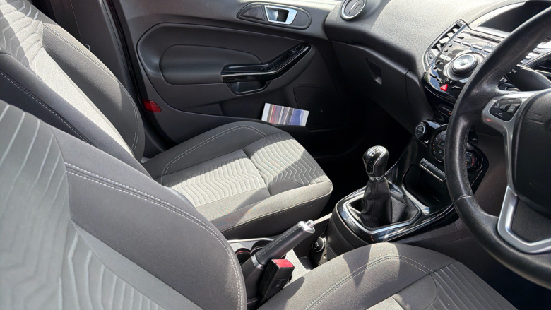 Ford Fiesta 1.0 EcoBoost Titanium 5dr Petrol Hatchback